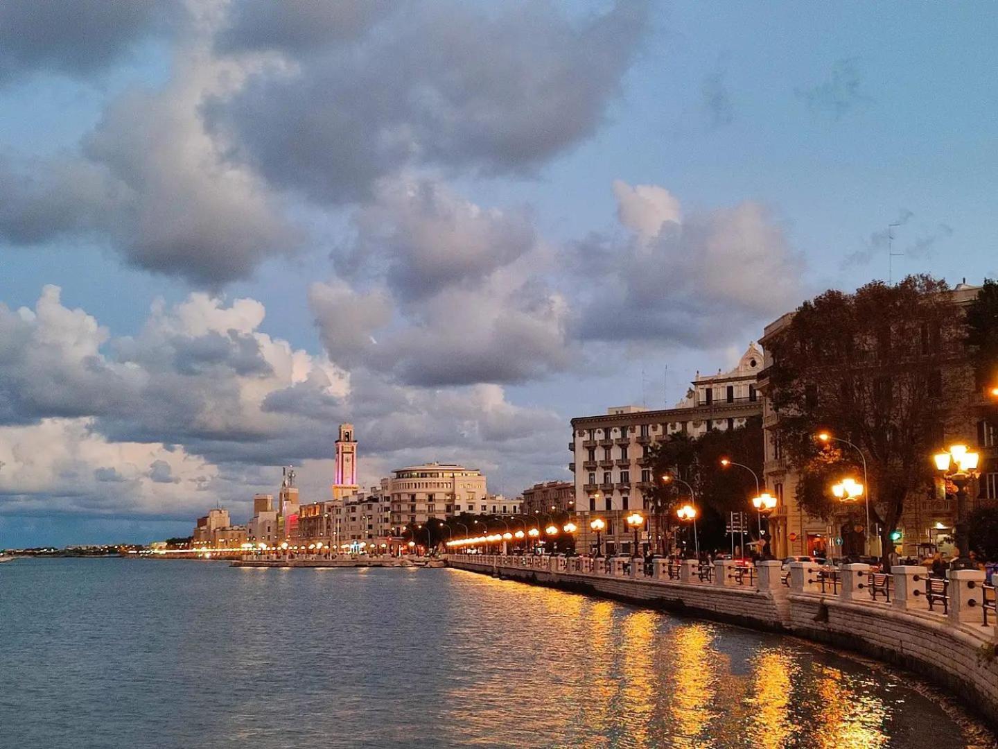 Appartamento Liberty House Bari Esterno foto